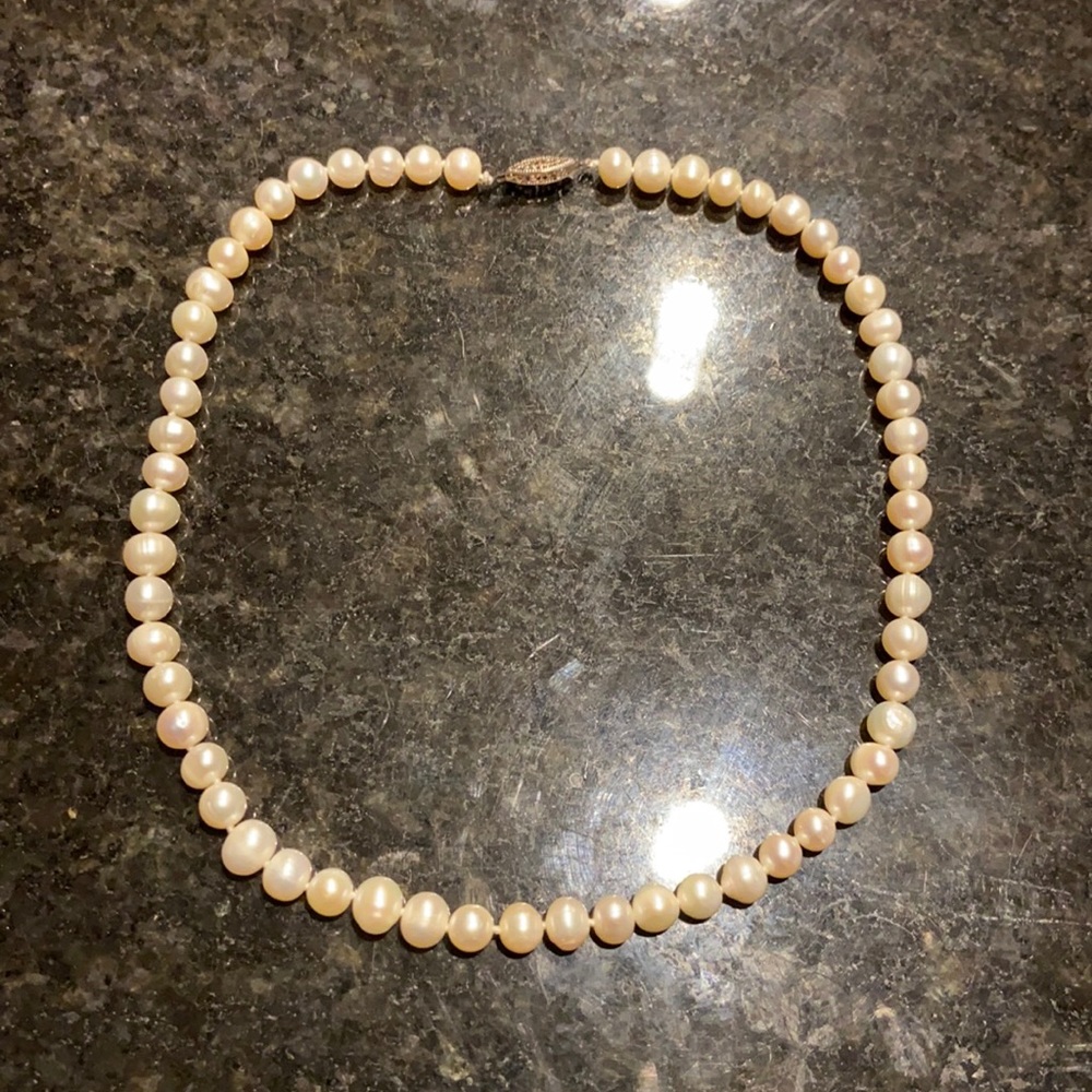 Pearls necklace